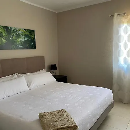 Lägenhet Juangy's In Adelfas Golf Del Sur